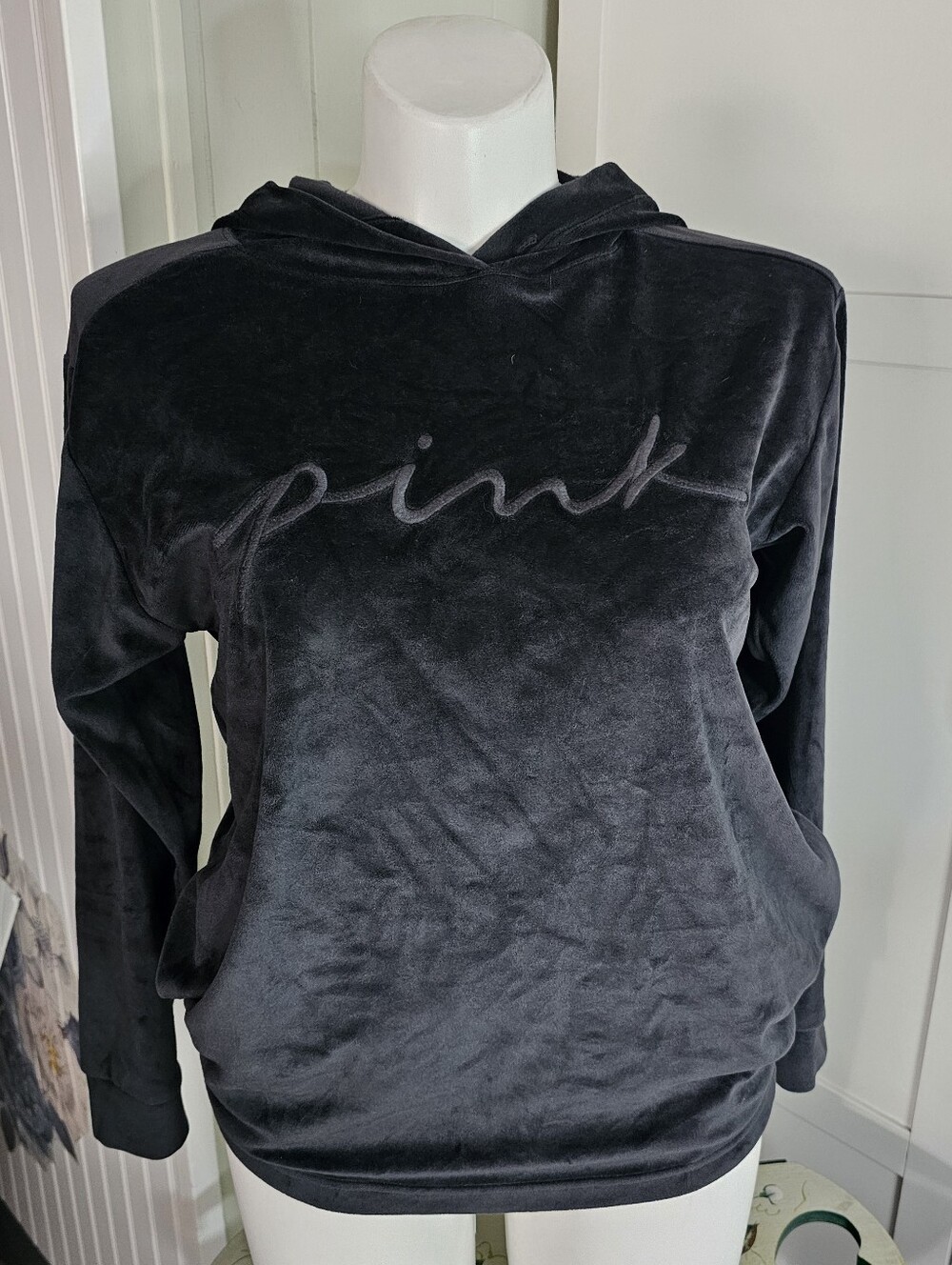 Victoria’s Secret PINK Black Velour Hoodie XS Oversized Fit Logo Pullover